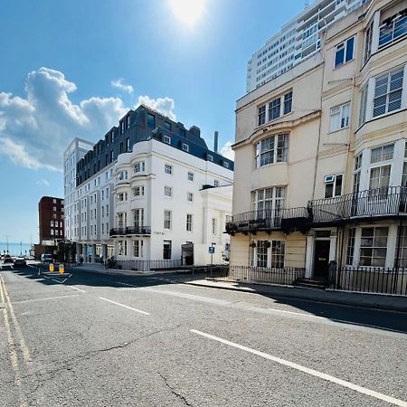 Two Top Central Beach Studios - Also Separate Spa Cabin And Watersports Brighton Dış mekan fotoğraf