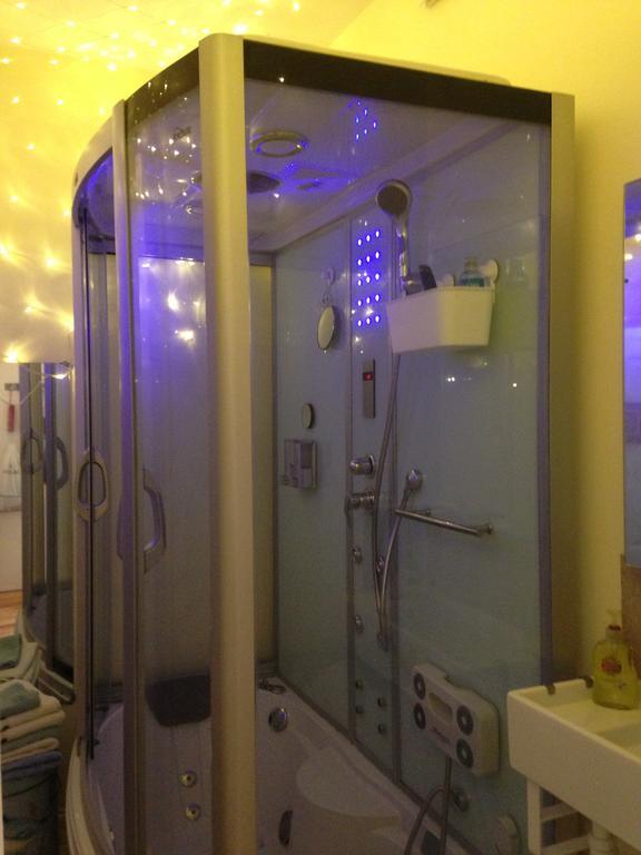 Two Top Central Beach Studios - Also Separate Spa Cabin And Watersports Brighton Oda fotoğraf