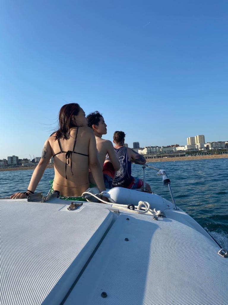 Two Top Central Beach Studios - Also Separate Spa Cabin And Watersports Brighton Dış mekan fotoğraf